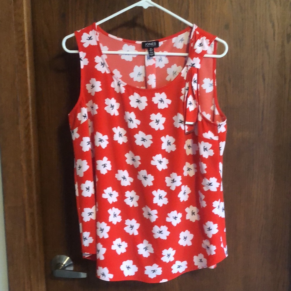 Cute flowers on orange/red sleeveless top